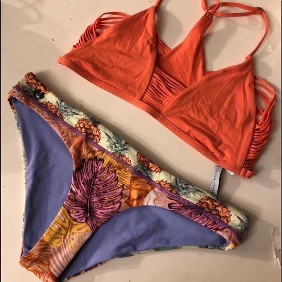 Maaji Bikini bottoms size lg NWOT - Picture 1 of 7